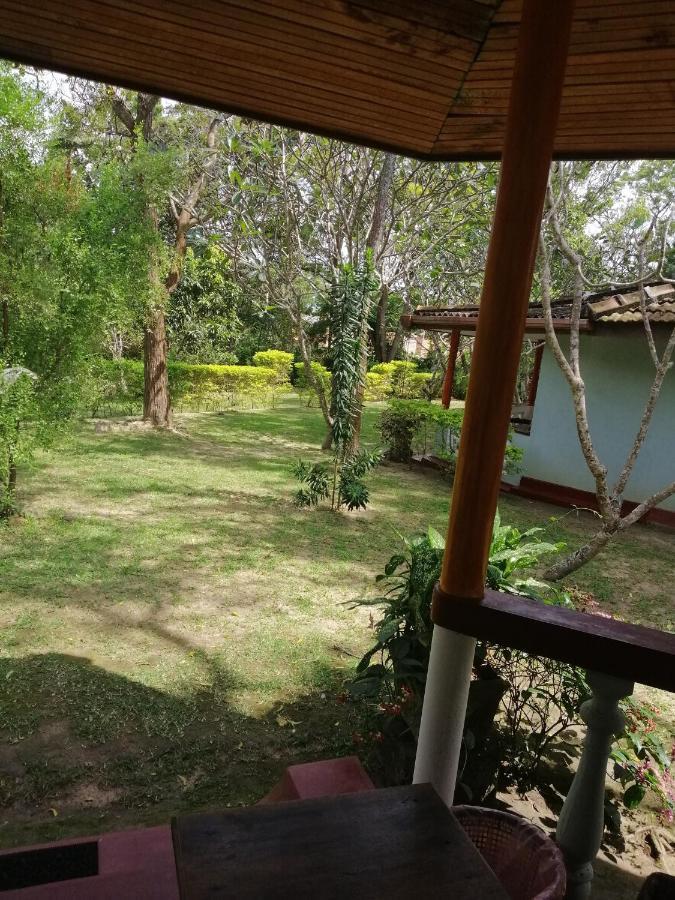 Calm Garden Cabanas แทนกาลเล ภายนอก รูปภาพ